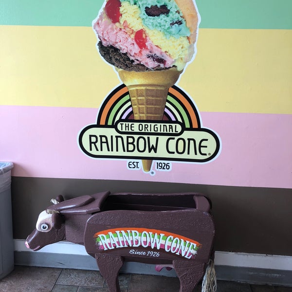 Photo taken at The Original Rainbow Cone by Teresa G. on 6/26/2018