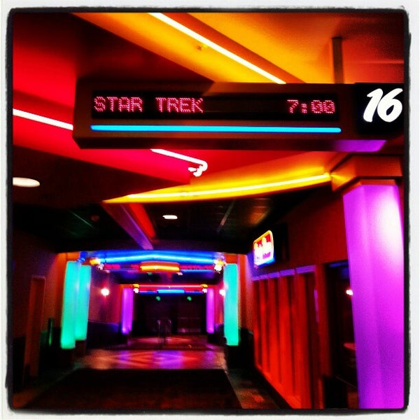 Fotos en Regal Deerfield Town Center & RPX Cine