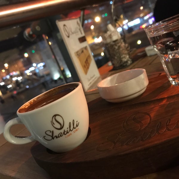 Foto tomada en Shatilli Cafe Xtra  por GÖKHAN el 10/21/2019