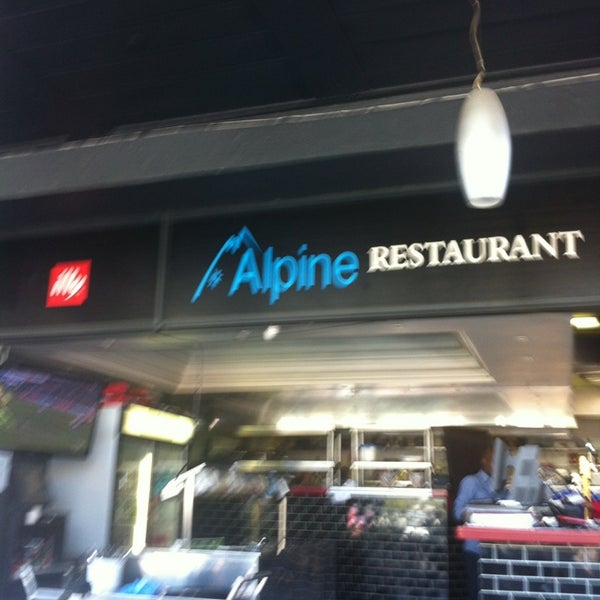 2/23/2013にMpenjie D.がAlpine Restaurantで撮った写真
