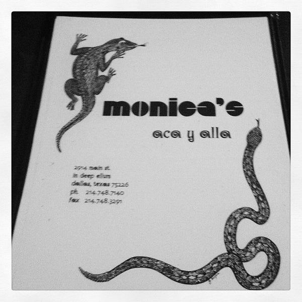 รูปภาพถ่ายที่ Monica&#39;s Aca Y Alla โดย Carolina W. เมื่อ 4/18/2012