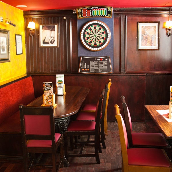 Foto tirada no(a) Flaherty&#39;s Irish Bar por Flaherty&#39;s Irish Bar em 8/2/2014
