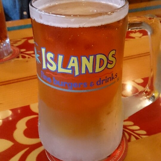 Das Foto wurde bei Islands Restaurant von Koichi S. am 3/30/2013 aufgenommen