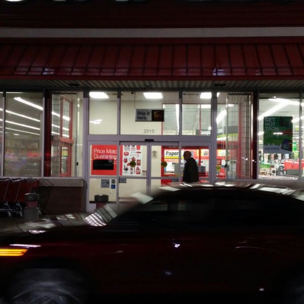 Staples® Print & Marketing Services Print Store in York