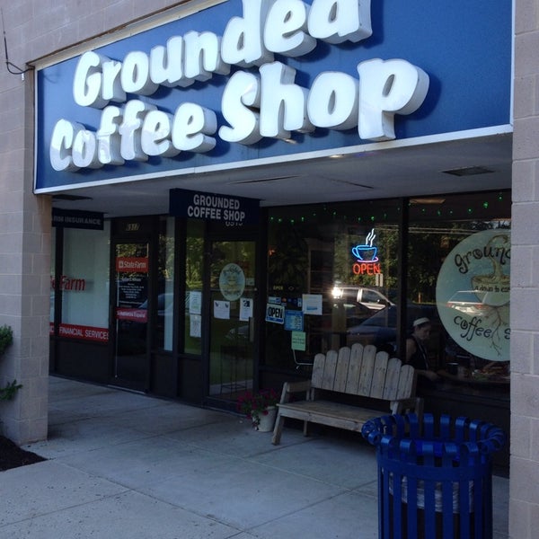 Foto tomada en Grounded Coffee  por Steven G. el 6/29/2013