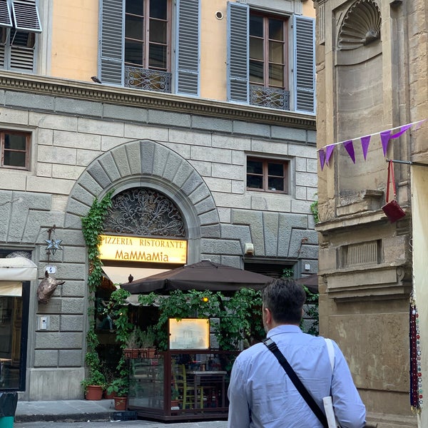 Foto diambil di MaMMaMia Firenze oleh Buket Ç. pada 6/9/2023
