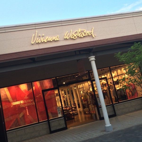 Photos At Vivienne Westwood 神戸三田プレミアム アウトレット 北区 0 Tips