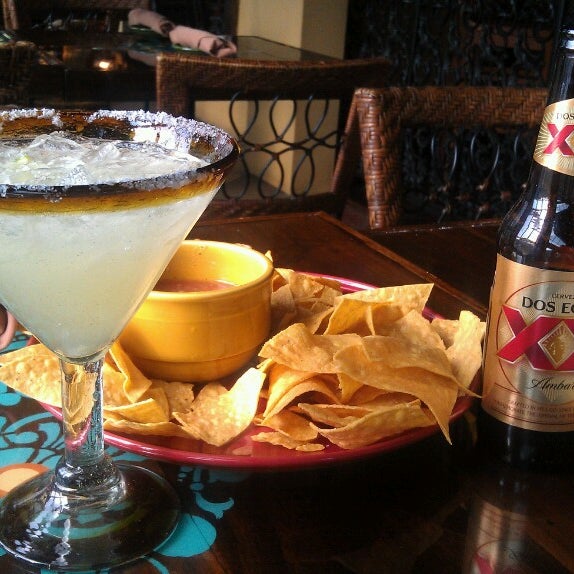4/14/2013 tarihinde Lisaziyaretçi tarafından CABO Tequila Bar.'de çekilen fotoğraf