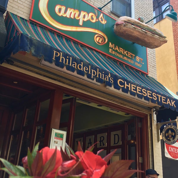 Foto tirada no(a) Campo&#39;s Philly Cheesesteaks por Tamela em 6/5/2018