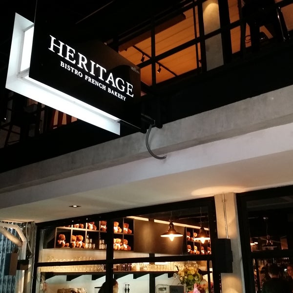 12/18/2014 tarihinde Heritage Bakery Cafe &amp; Bistroziyaretçi tarafından Heritage Bakery Cafe &amp; Bistro'de çekilen fotoğraf