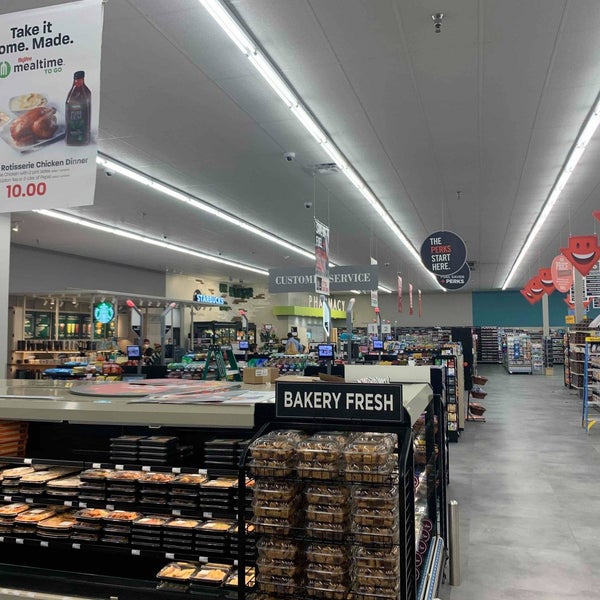 hy-vee buys pharmacy business from rochester mn chain progressive grocer on hy vee st peter mn pharmacy