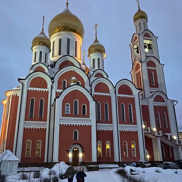 Собор во имя Святого Великомученика Георгия Победоносца в Одинцово.. Фотолюбител