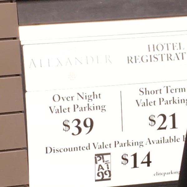 6/21/2018にKevina L.がThe Alexander Hotelで撮った写真