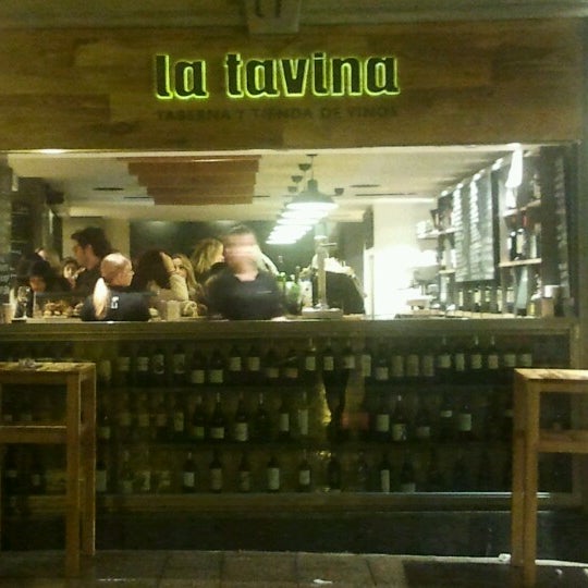 รูปภาพถ่ายที่ La Tavina โดย Jose Antonio L. เมื่อ 10/20/2012