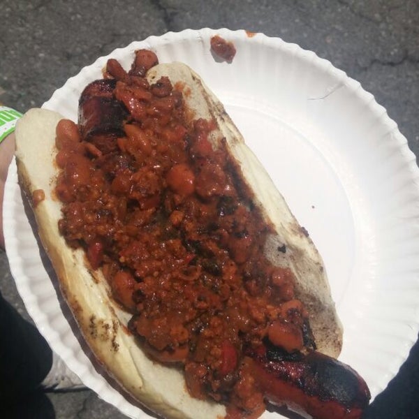 Ufffff puro sabor con el Hot-dog jumbo de res con Chili casero!!! Que delicia!