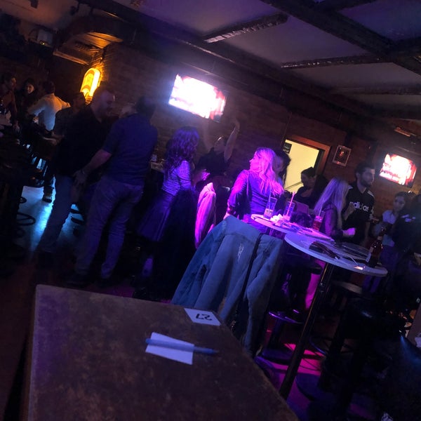 Acapella Karaoke Bar İstanbul'da Karaoke Barı