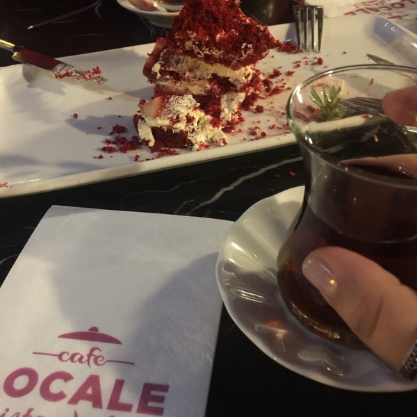 Foto diambil di Cafe Locale İstanbul oleh ozi pada 2/26/2018