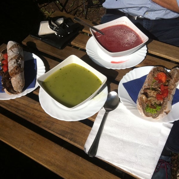 10/9/2014にuhがAnyu leves és szendvics bárで撮った写真