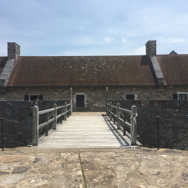 Photo prise au Fort Ticonderoga par Valeria V. le5/29/2016