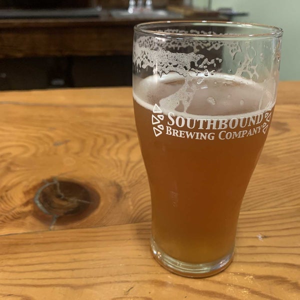 Photo taken at Southbound Brewing Company by Kenneth M. on 5/18/2022