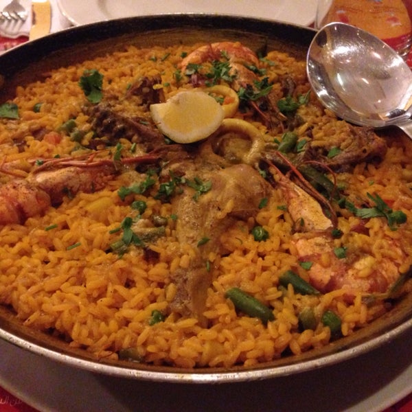 The paella is so good and its cheaper too. Plus very friendly staff. 😊🍴