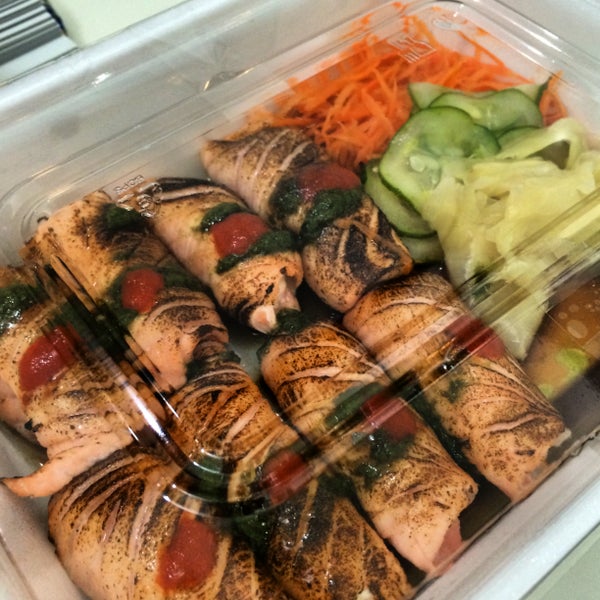 Uhmmmm... esse Maçaricadinho é simplesmente uma delícia!! #sushiinkasa #delivery #comidajaponesa #japanesefood #japafood #ValeAPenaConferir #PqInkasaÉMaisGostoso