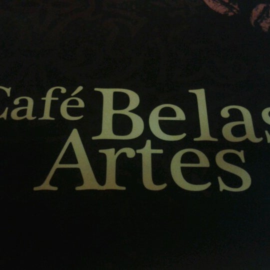 Foto tirada no(a) Café Bistrô Belas Artes por Nestor G. em 11/8/2012