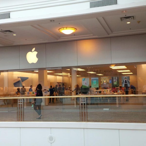 Photos at Apple The Westchester 34 tips