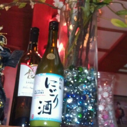 12/8/2012 tarihinde jana m.ziyaretçi tarafından Ichiban Sushi House'de çekilen fotoğraf