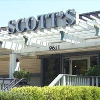 รูปภาพถ่ายที่ Scott&#39;s Seafood Grill &amp; Bar โดย Scott&#39;s Seafood Grill &amp; Bar เมื่อ 7/26/2014