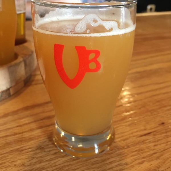 Foto tirada no(a) The VB Brewery por Ken P. em 6/23/2018