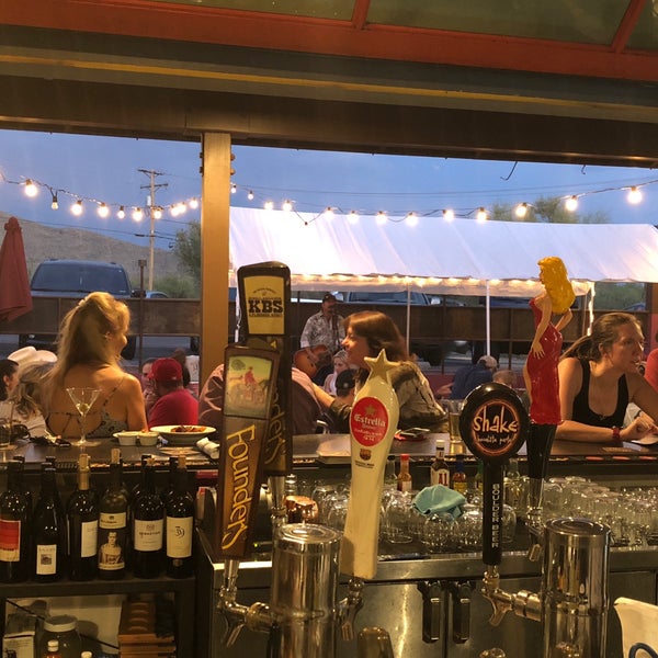 Foto tomada en Saguaro Corners Restaurant &amp; Bar  por Scott T. el 6/9/2018