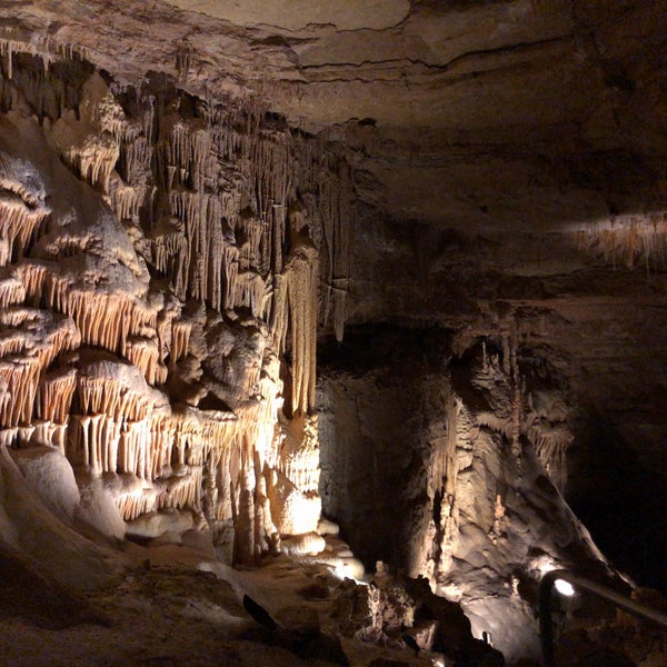 2/9/2020 tarihinde Kazuki N.ziyaretçi tarafından Natural Bridge Caverns'de çekilen fotoğraf