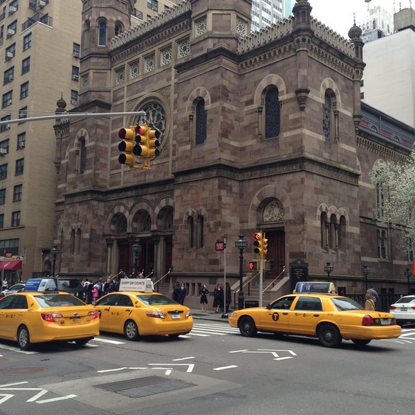 Foto tirada no(a) Central Synagogue por Keith F. em 4/13/2013