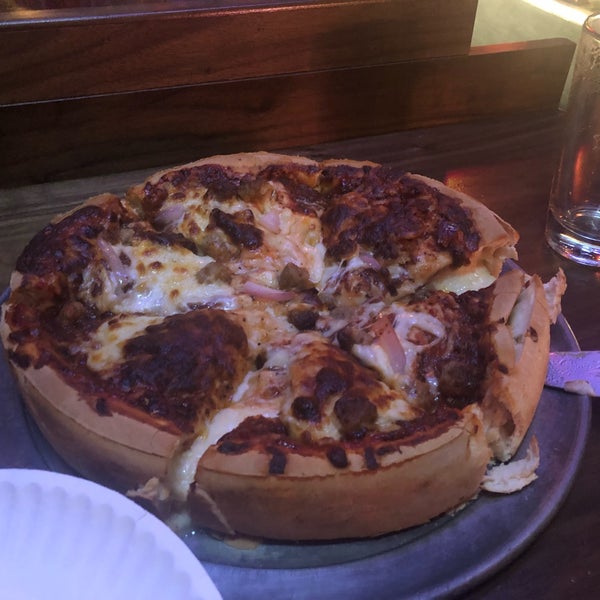 Great deep dish pizza! Though you’ll have to be patient. Order at the bar top.