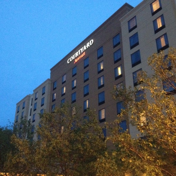 Photo taken at Courtyard by Marriott Boston Billerica/Bedford by Ron A. on 9/10/2014