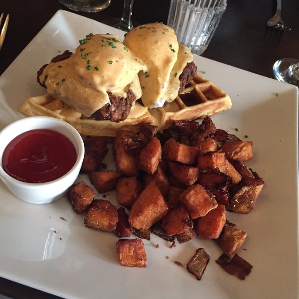 I had the pleasure of getting the Chicken & Waffles Benedict and it was to die for! Def a good brunch spot!