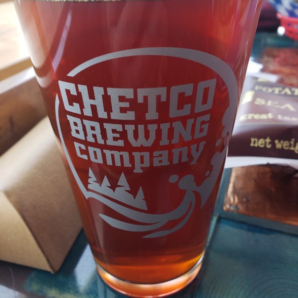Foto diambil di Chetco Brewing Company oleh Shannon G. pada 5/31/2021
