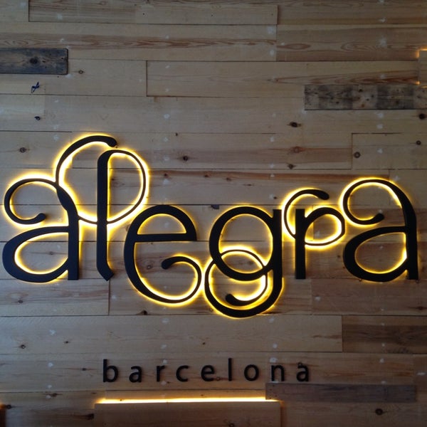 รูปภาพถ่ายที่ Alegra Barcelona โดย Viktor G. เมื่อ 6/27/2014