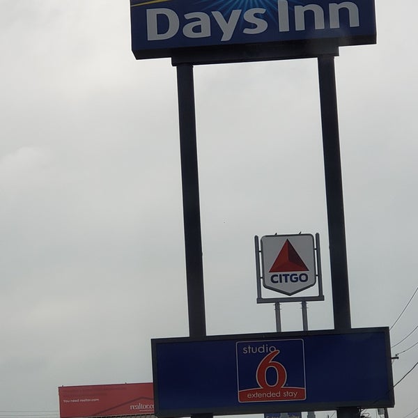 Photos At Studio 6 San Antonio Lackland Afb Motel In Far - 