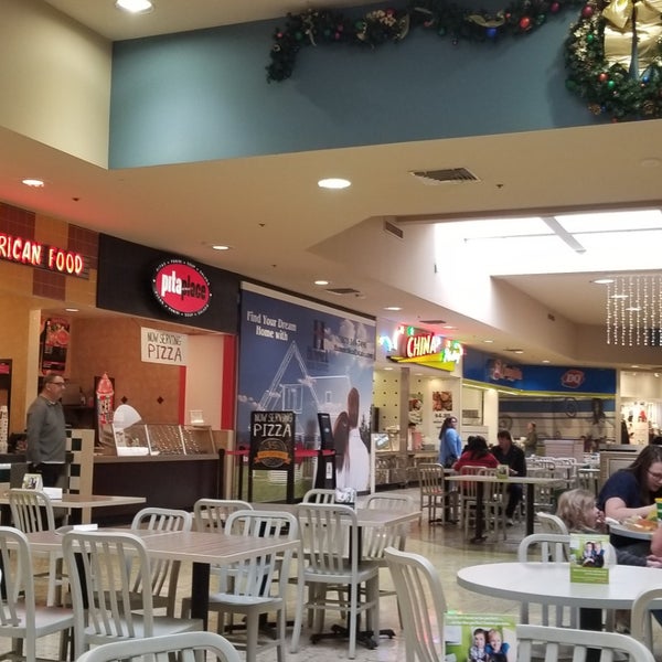Foto tirada no(a) Mesa Mall por Cineura D. em 11/9/2018