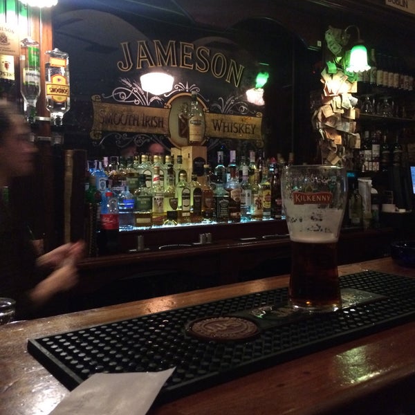 Foto diambil di O&#39;Gilins Irish Pub oleh Lyubimochka pada 4/30/2016