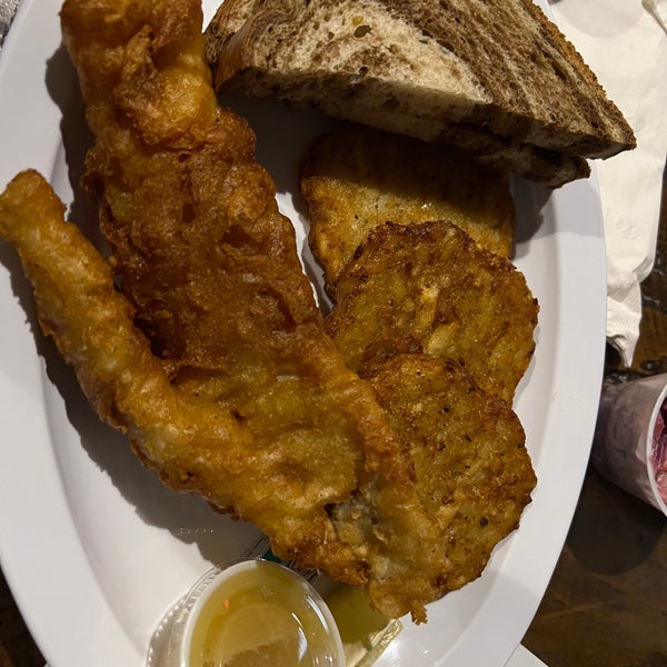 Brass Monkey West Allis Pub & Grill Pub