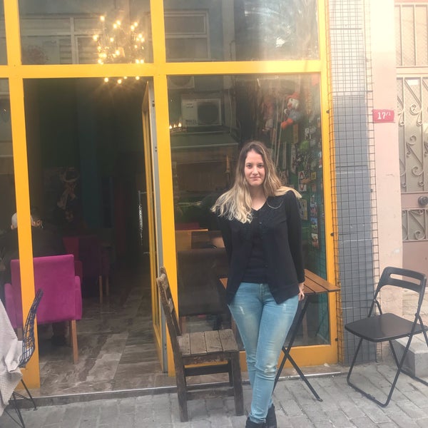 Photo taken at Hook Coffee by İrem G. on 5/19/2019