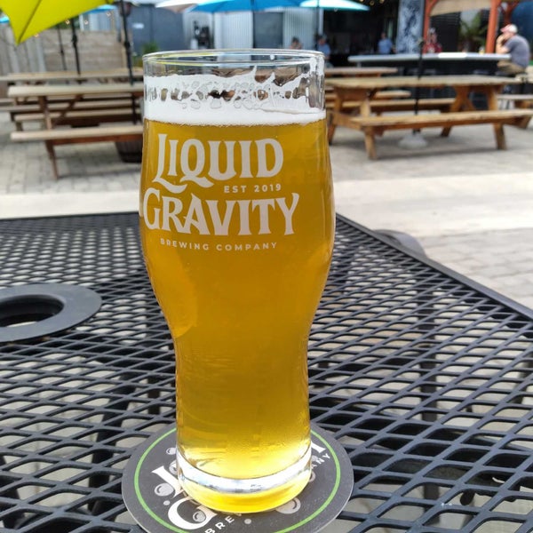 Foto tirada no(a) Liquid Gravity Brewing Company por Jake C. em 7/31/2022