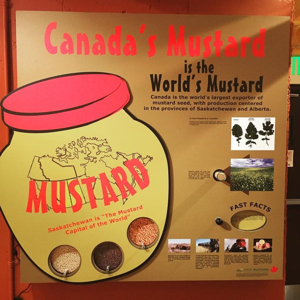 Das Foto wurde bei National Mustard Museum von mikey r. am 8/30/2015 aufgenommen