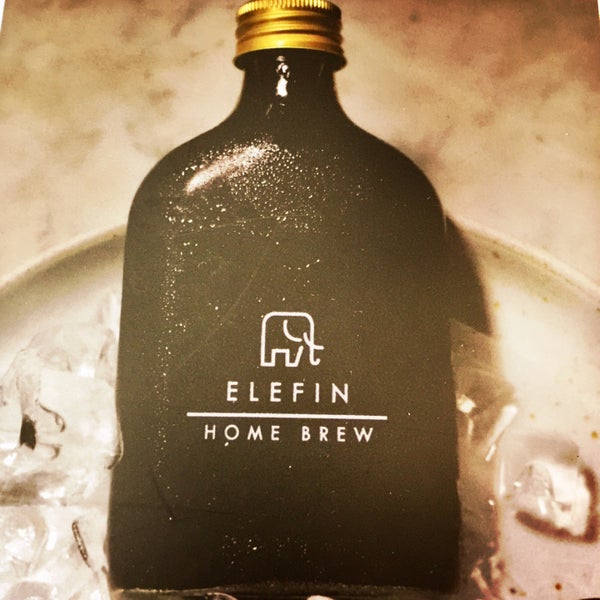 รูปภาพถ่ายที่ Elefin Coffee โดย Aska เมื่อ 1/21/2017