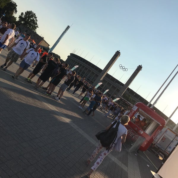 Foto tirada no(a) Hertha BSC Heimspiel por Peter B. em 8/16/2018