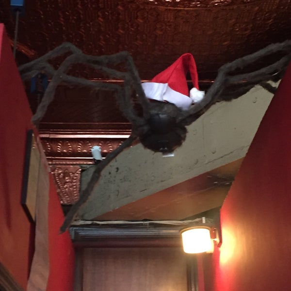 12/15/2015にStarry T.がAmsterdam Tavernで撮った写真