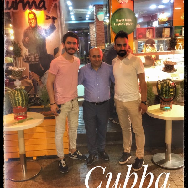 7/11/2017 tarihinde Erdal K.ziyaretçi tarafından Cubba Cafe Nargile'de çekilen fotoğraf